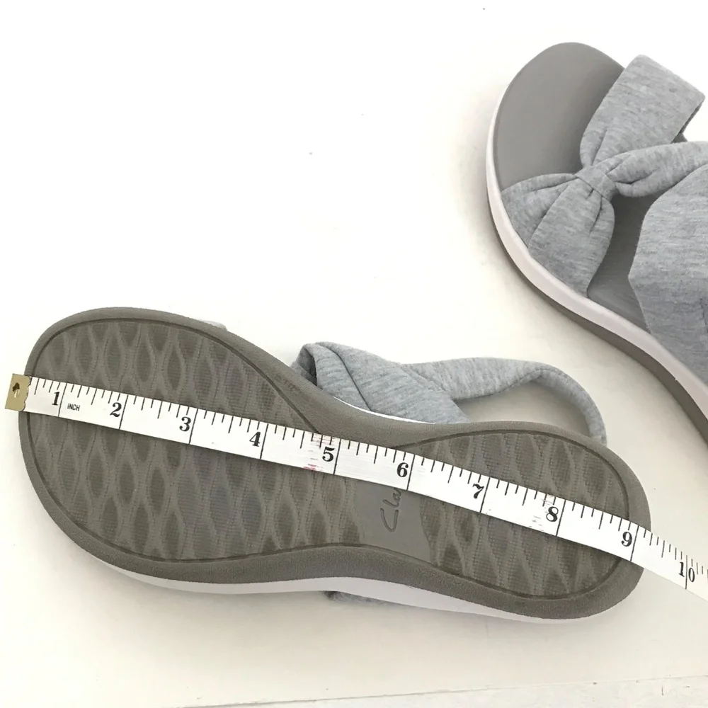 CLOUDSTEPPERS By CLARKS Cushion Soft Sandals Gray Women’s Size 6